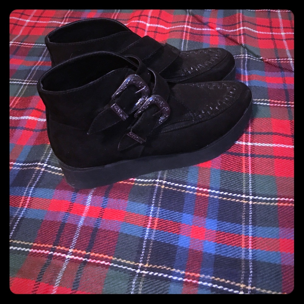 Forever 21 Black Creepers